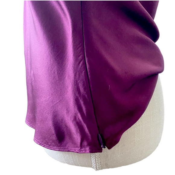 Banana Republic Deep V-neck Lace Silk Top - Picture 4 of 9